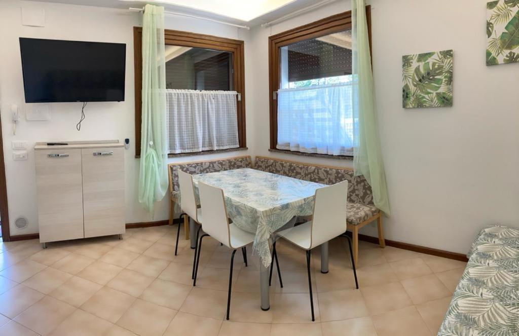 Green Holiday Villa Бибионе Экстерьер фото